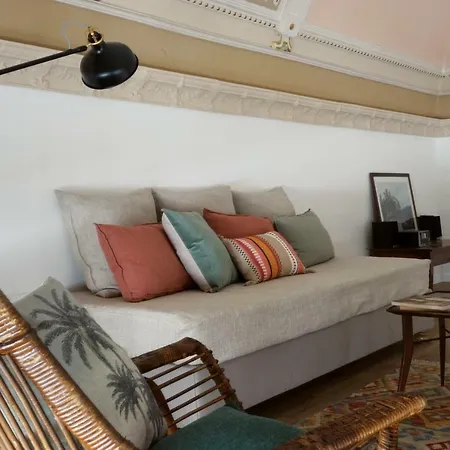 Apartment T-home / Stylish Center Palermo