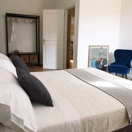 Appartement T-home / Stylish Center *